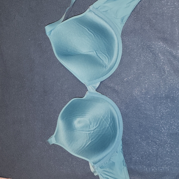 Gilligan ans O'Malley Favorite Demi 38 D - Picture 2 of 4